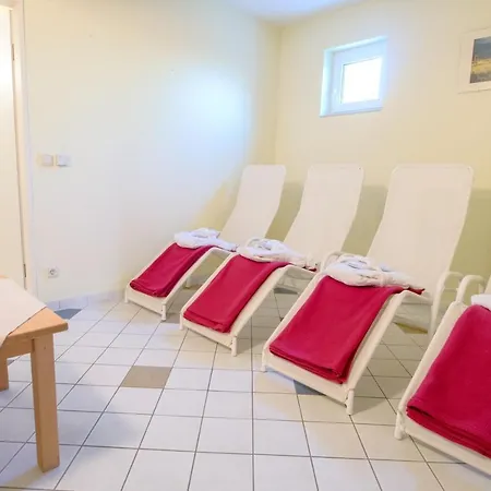 Residenz Am 1-11 * Цингст