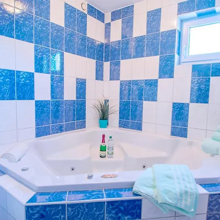 Residenz Am 1-11 * Цингст