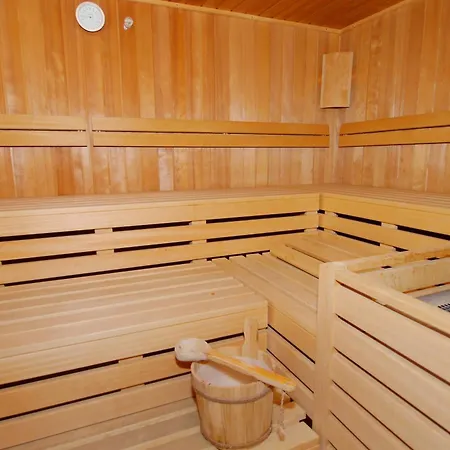 Апартаменты Residenz Am 1-11 Цингст